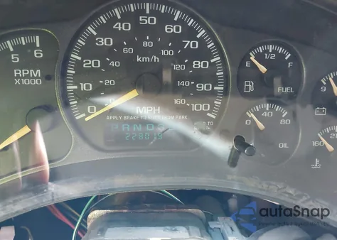 2000 Chevrolet Suburban from USA, damaged, VIN 3GMFK16P7YG115575